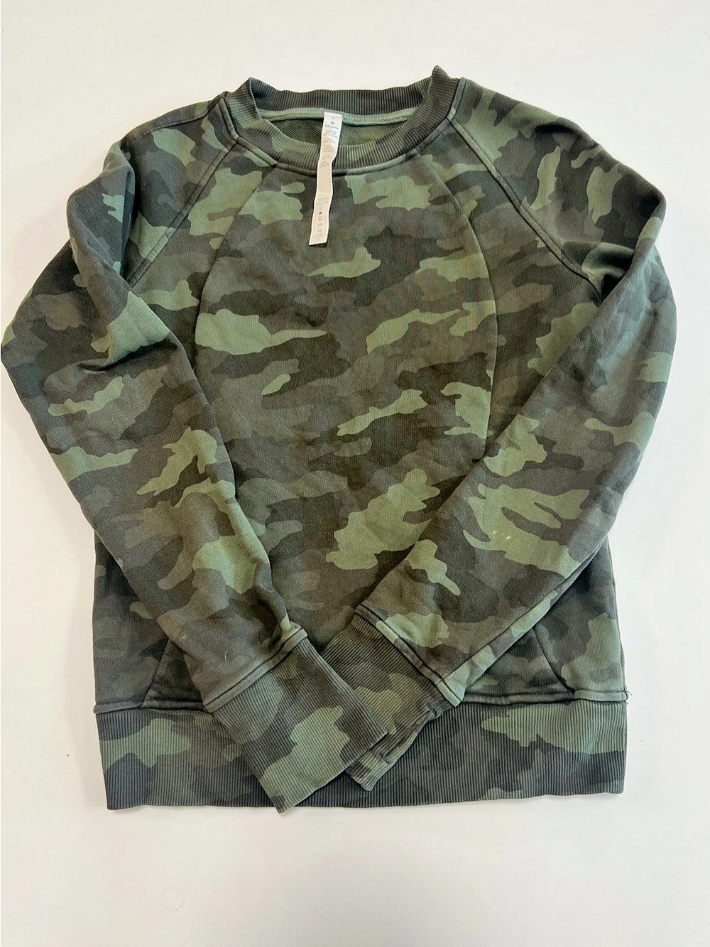 lululemon Scuba Crew Camo Sweatshirt Green & Black XS